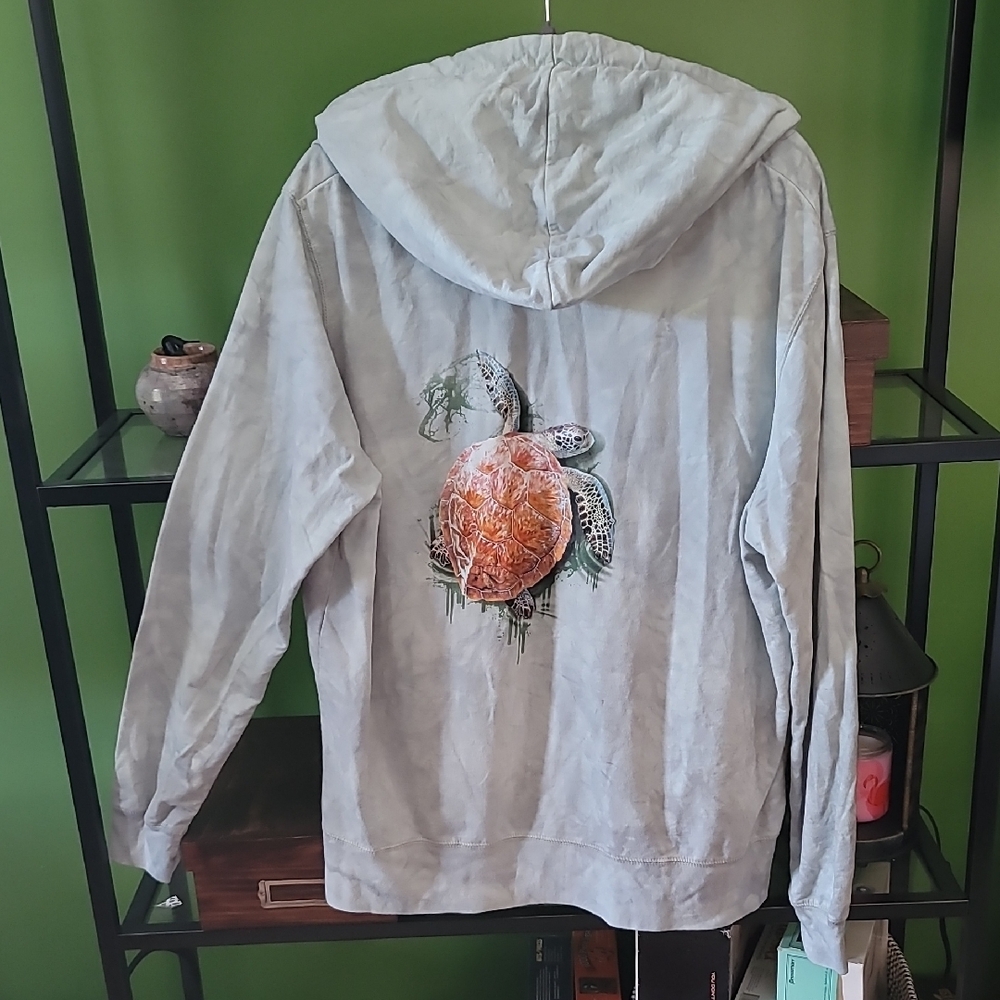 The Mountain Light Gray Hoodie with Sea Turtle Design